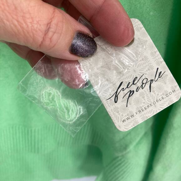 Free People Luna Pullover Sweater in Kiwi Green XL NEW - Picture 14 of 16